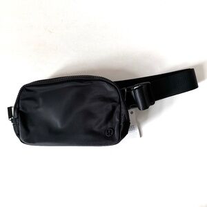 NWT Lululemon Everywhere Belt Bag Fanny Pack 1L Black